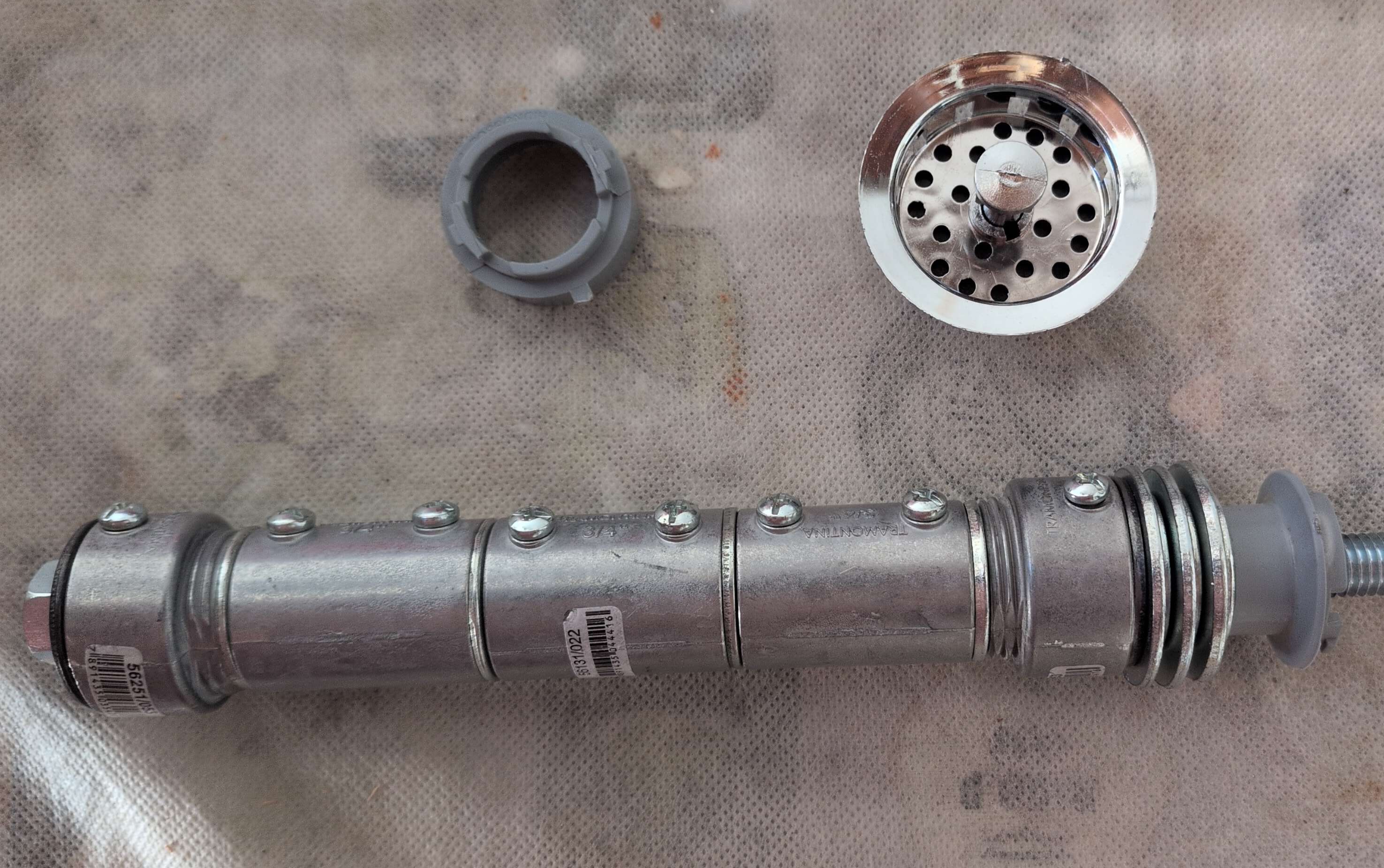 Rough assembly of the extended hilt