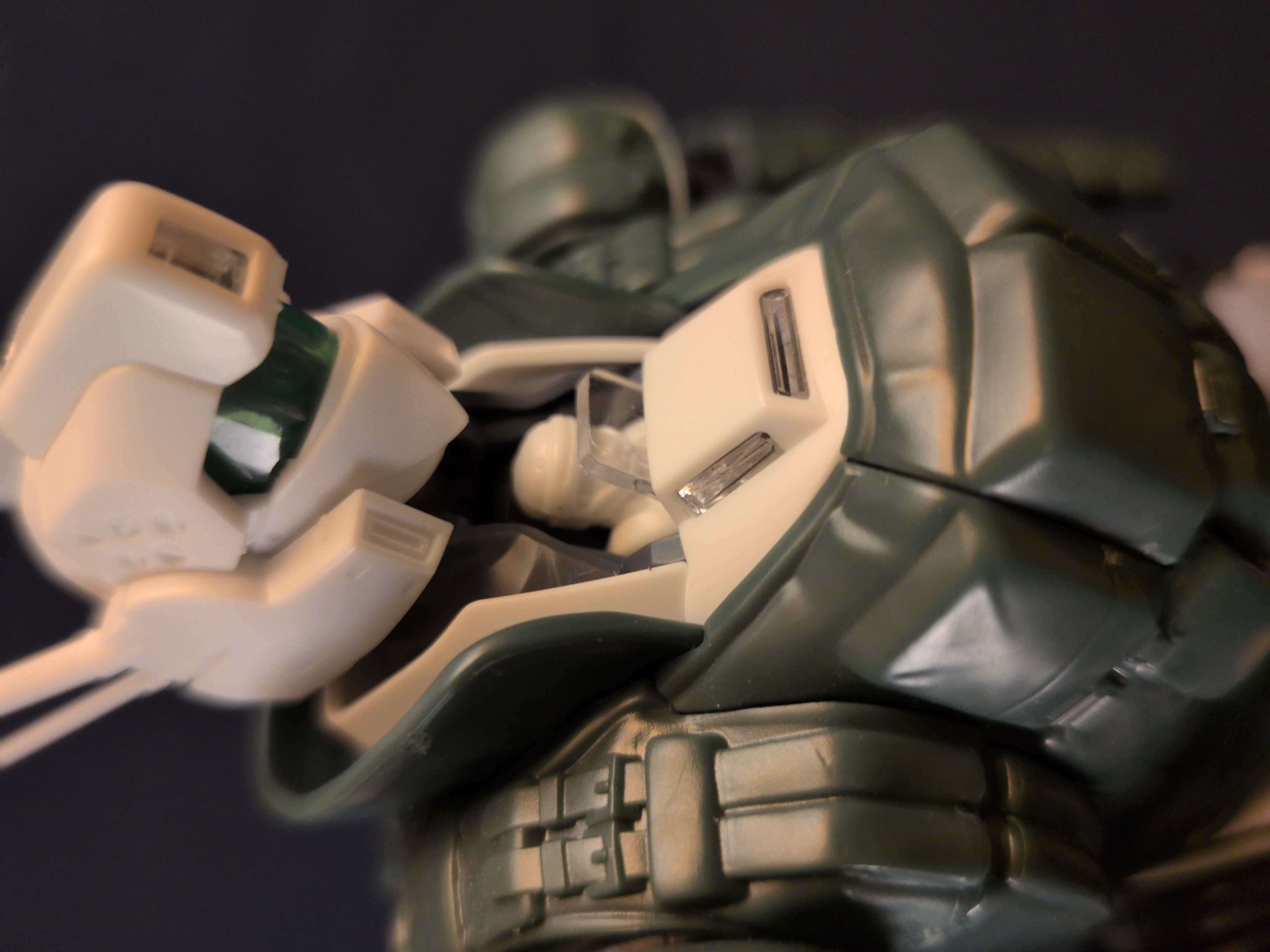 patlabor pilot exposed out the hatch