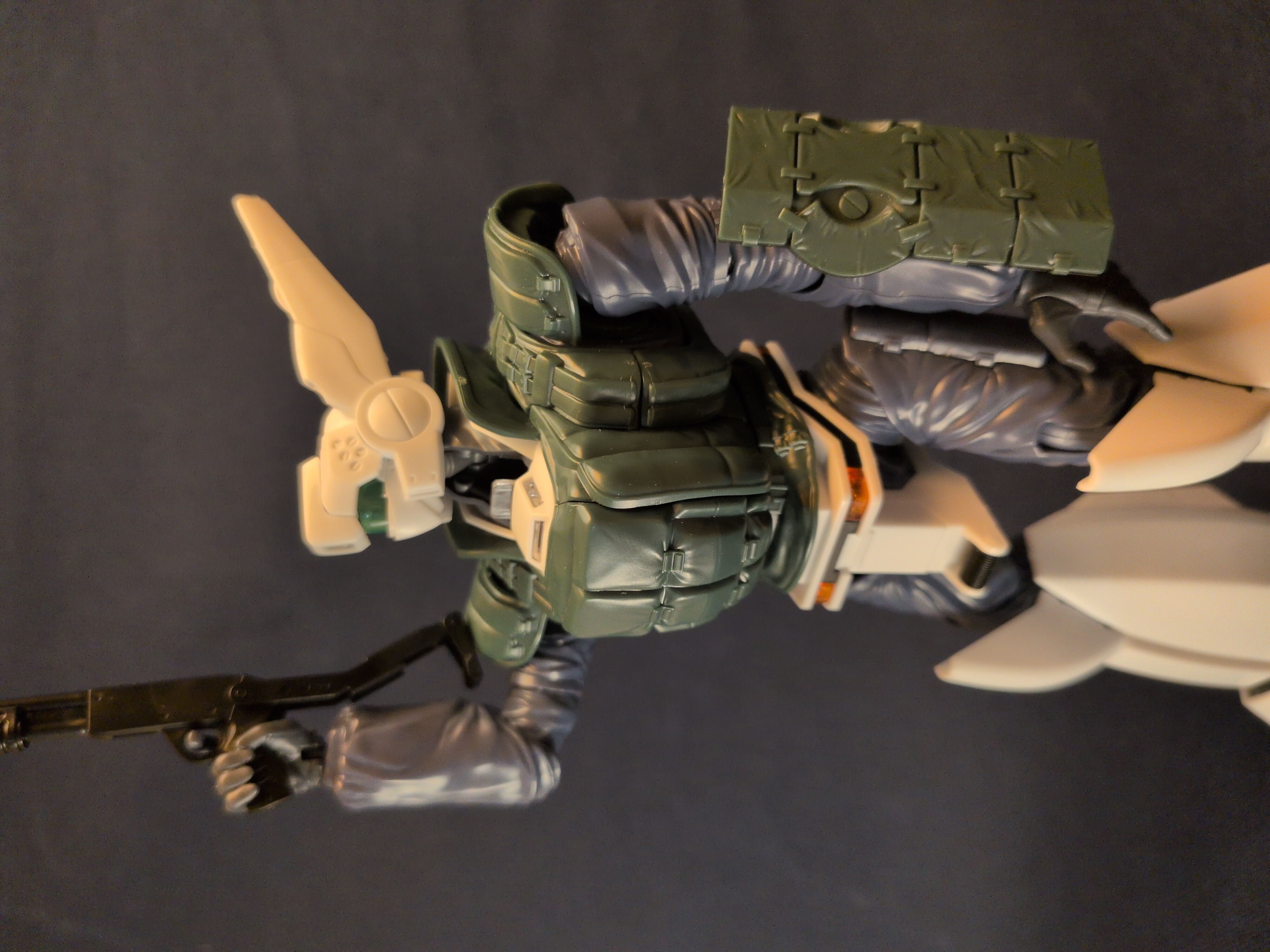 patlabor standing with riotgun