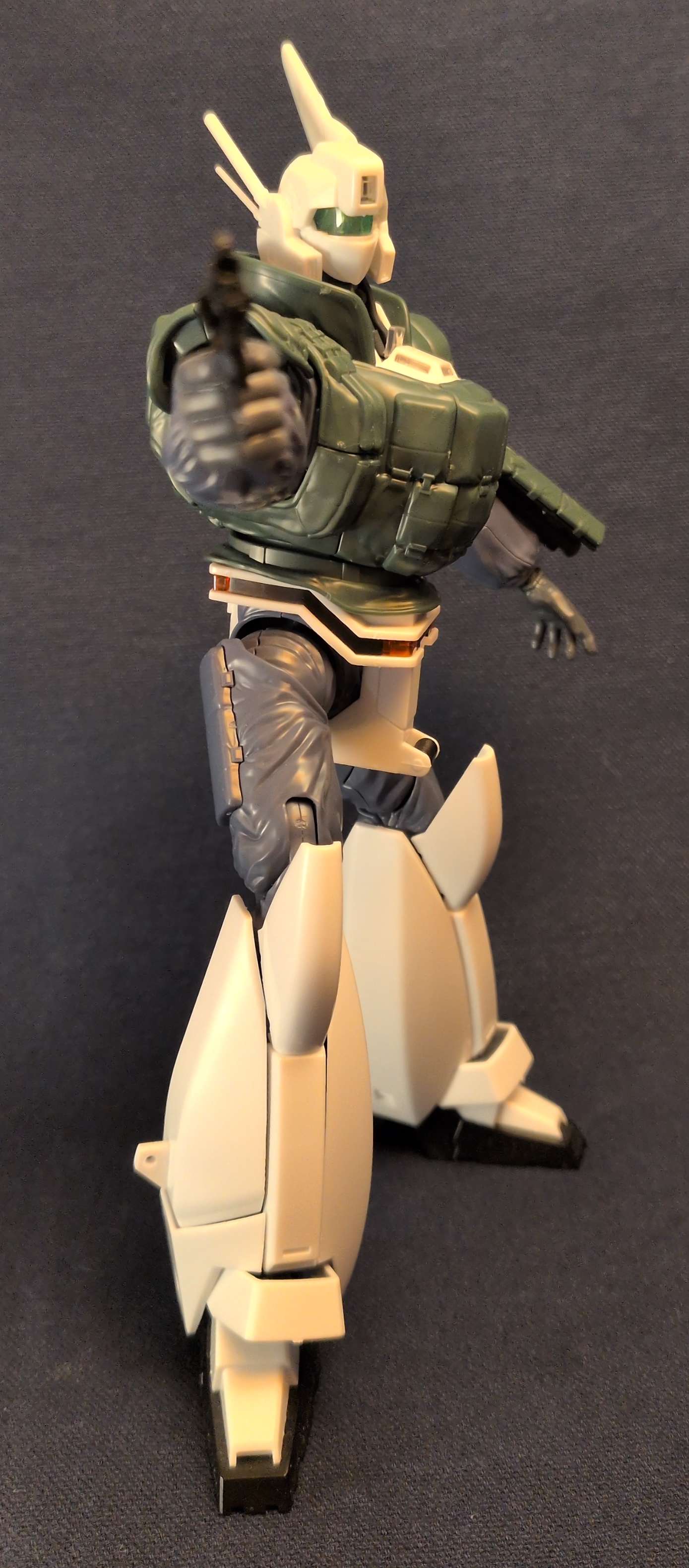 patlabor aiming revolver at the camera