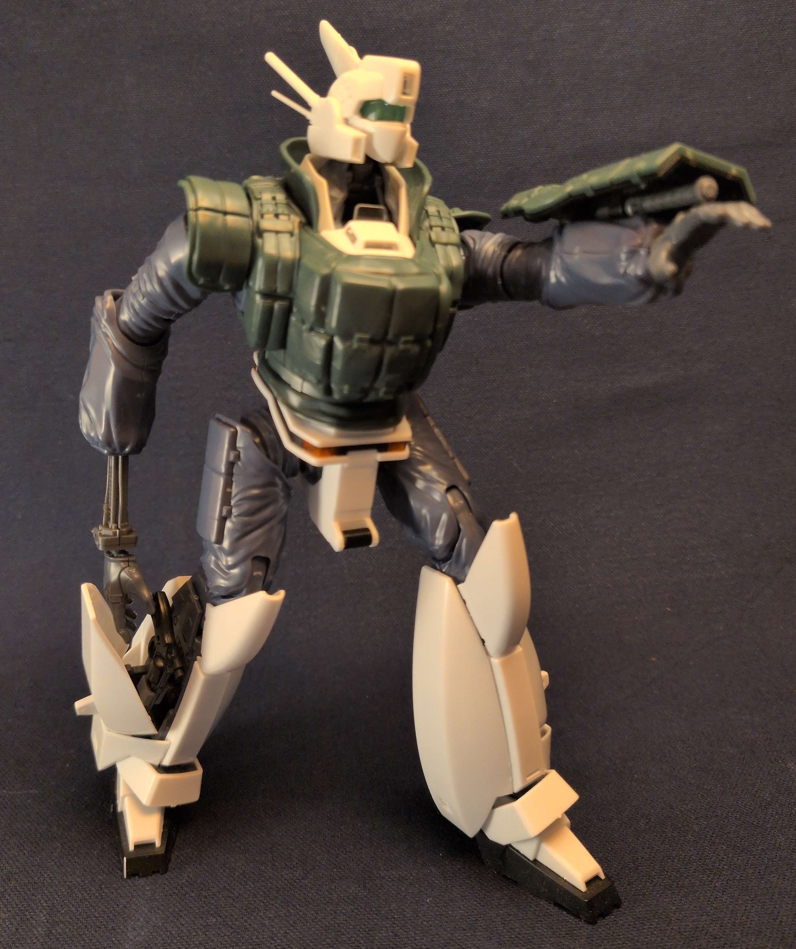 Patlabor drawing their revolver